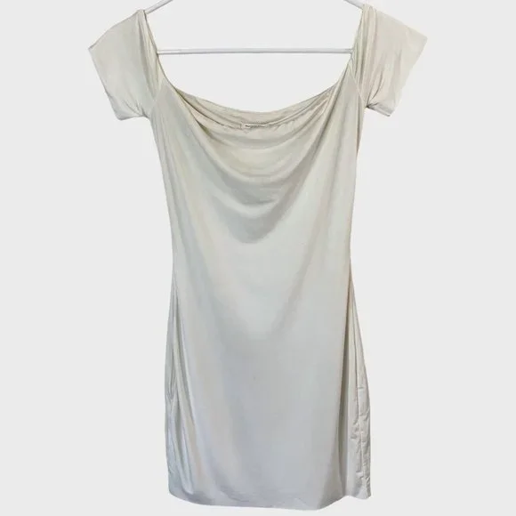 Mistress Rocks Dresses | Mistress Rocks Off The Shoulder White Jersey Bardot Mini Dress Size Extra Small | Color: White | Size: Xs | Pm-01229759's Mistress Rocks Dresses | Mistress Rocks Off The Shoulder White Jersey Bardot Mini Dress Size Extra Small | Color: White | Size: Xs | Pm-01229759's